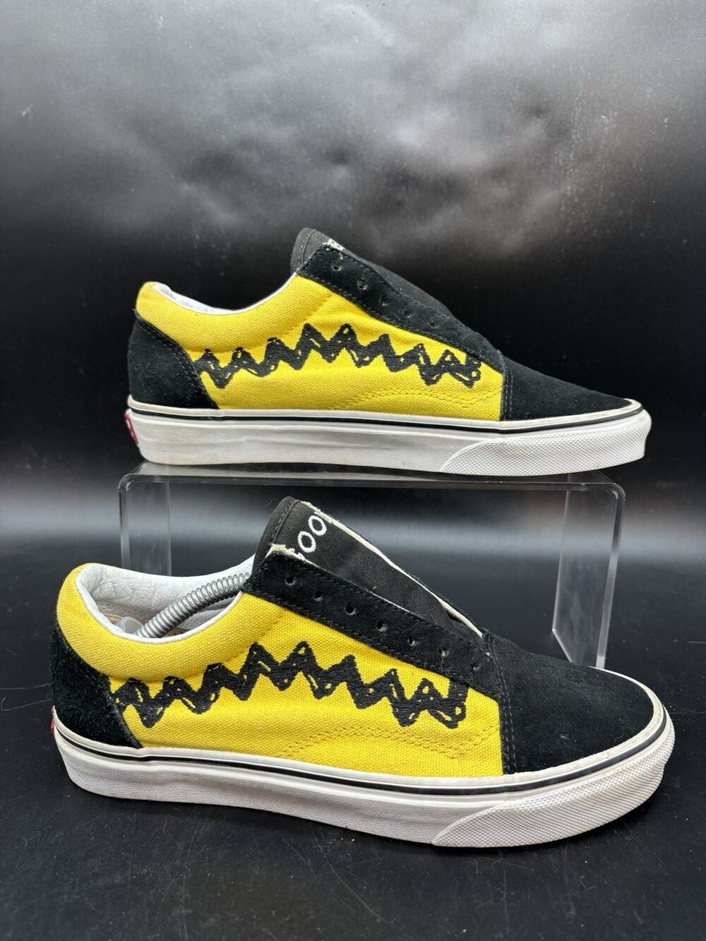 VANS Peanuts x Old Skool GOOD GRIEF Charlie Brown Men's Size 6 Womens Size 7.5